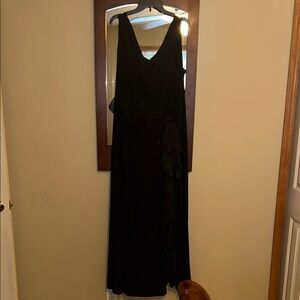 Betsy & Adam Black Sleeveless Ruffle-Accent Maxi Dress